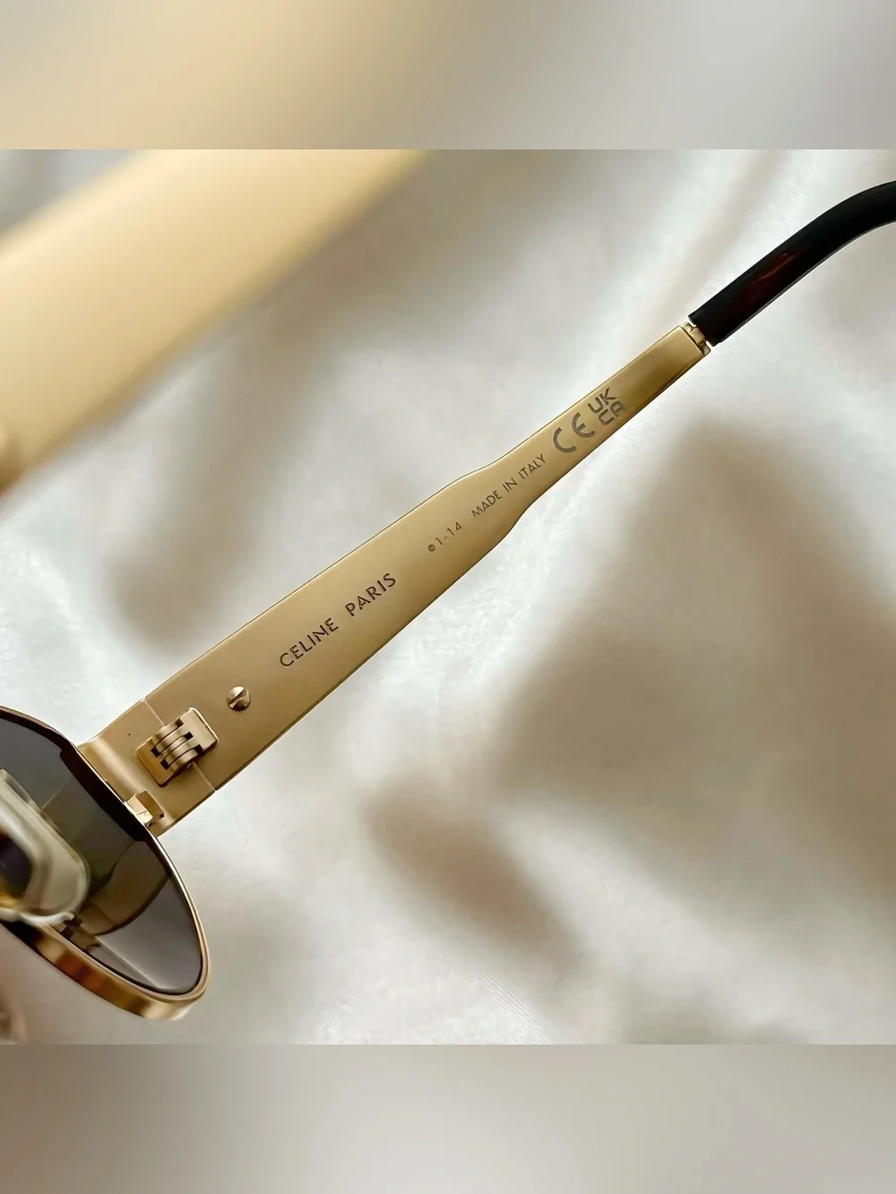 Celine authentic cl40235u